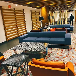  Apartment Urban Getaway Downtown Canada